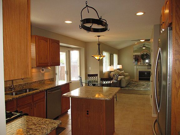 5th image of 26774 Royal Dr
