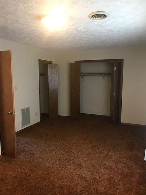 1st image of 5009 Willoway Dr APT B