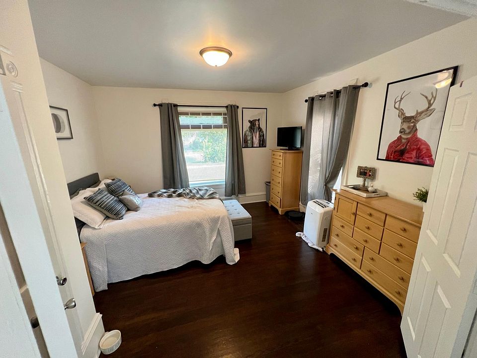 Bedroom #1