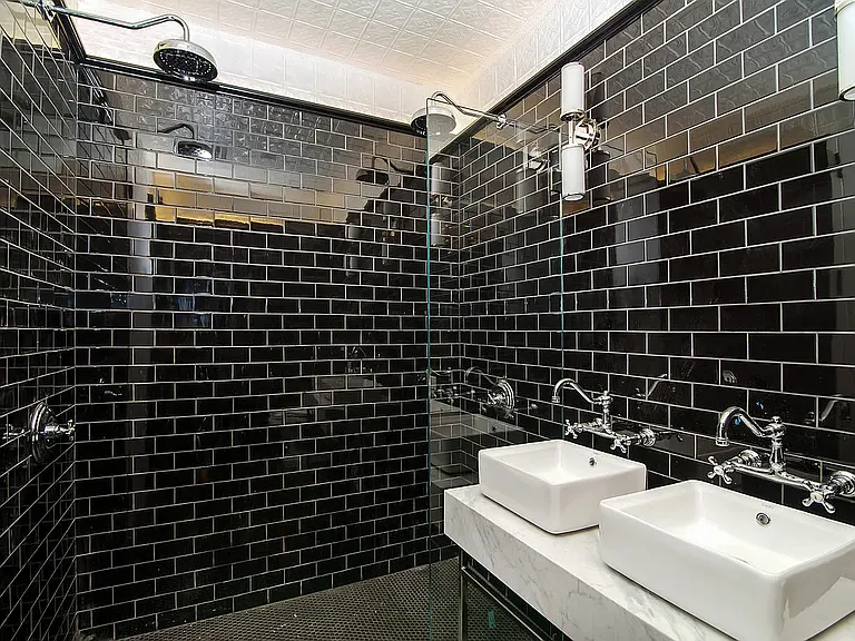 103 N 10th St #3J — Photo 14