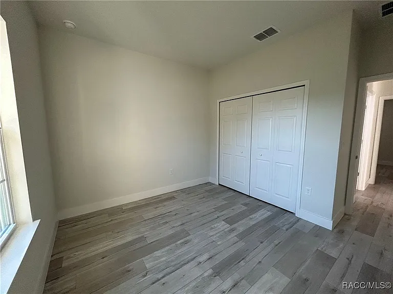 2097 W Hampshire Blvd — Photo 6
