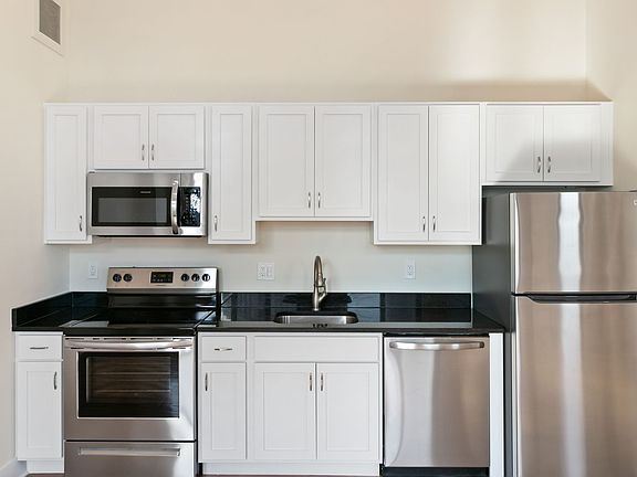 3rd image of 10 W Adams Ave #4466b1418
