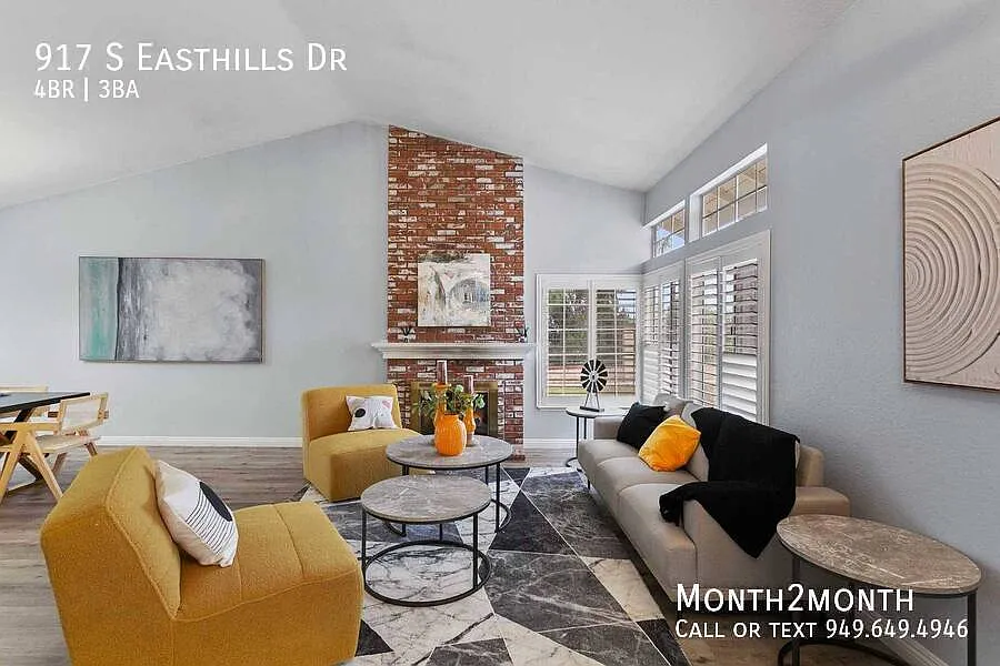 917 S Easthills Dr