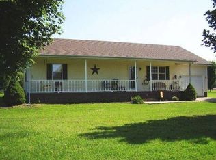 694 Pair Rd, Martin, TN 38237