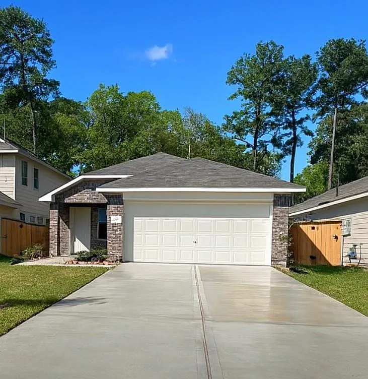 3 bed, 2.0 bath, 1250 sqft, $1,650 — Photo 1