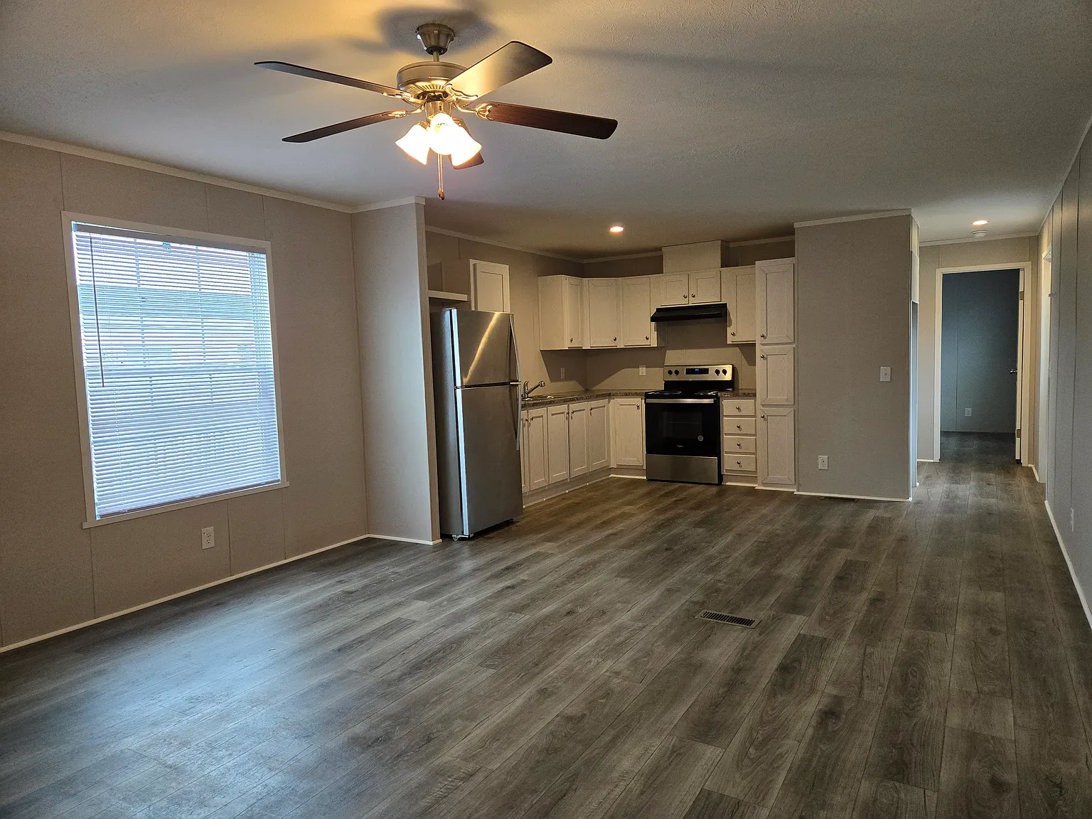 3 bed, 960 sqft, $1,335 — Photo 4