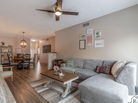 5th image of 2056 Pratt Cir