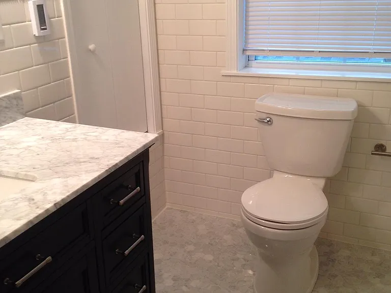 559 W 10th St #2 — Photo 5