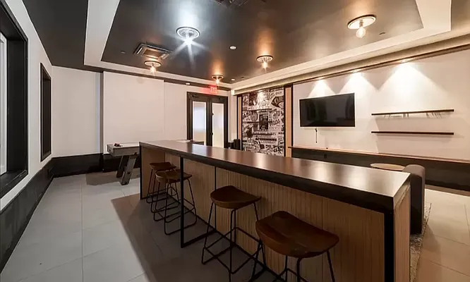 Rented by Compass | media 18