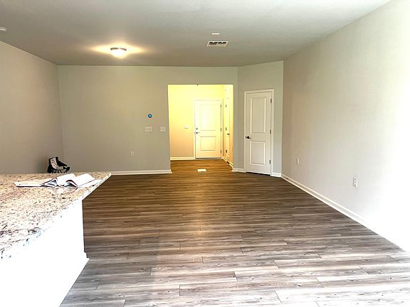 4th image of 1003 Blissful Waters St #1