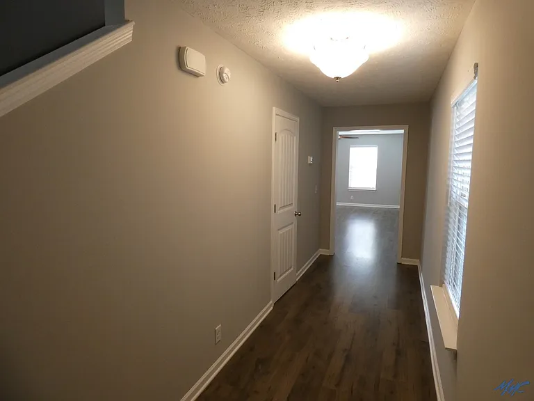 1909 Cicero Dr — Photo 3