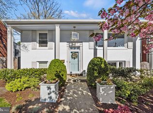 2407 Cameron Mills Rd, Alexandria, VA 22302