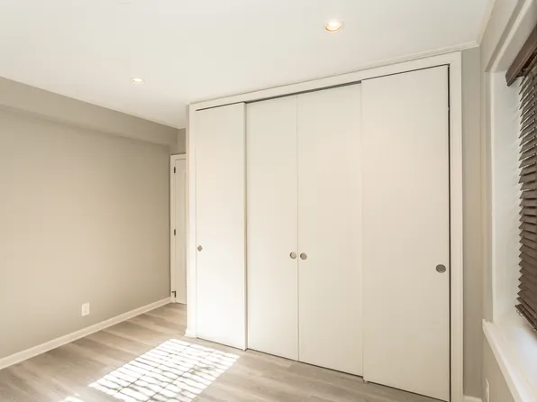 55-25 31st Avenue image 18 of 31