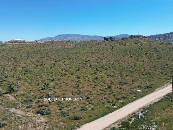 10233 Cerra Vista St, Apple Valley, CA 92308