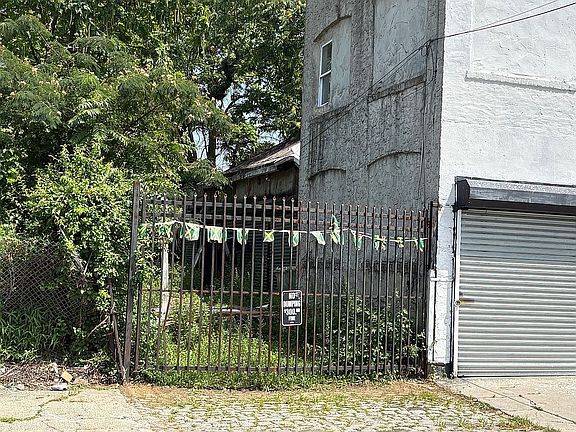 5th image of 2539 N 26th St