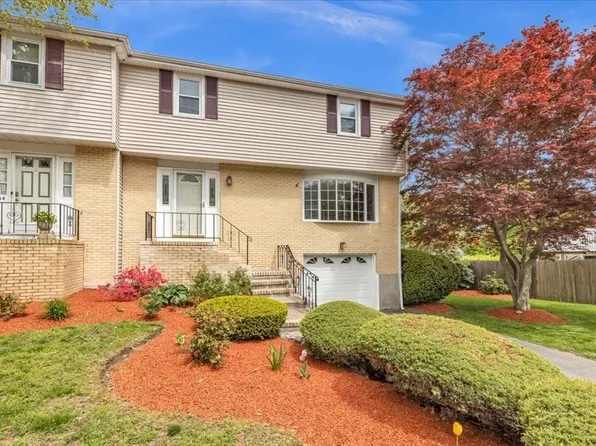 17 Jacobs Rd Unit 17, Randolph, MA 02368