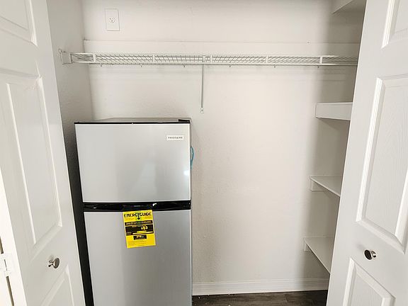 2nd image of 3547 Cheswick Dr Room 4