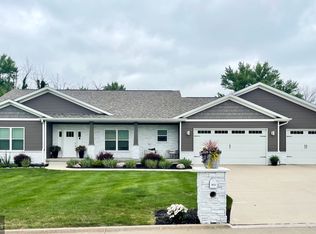 1812 Emerald Dr, West Burlington, IA 52655