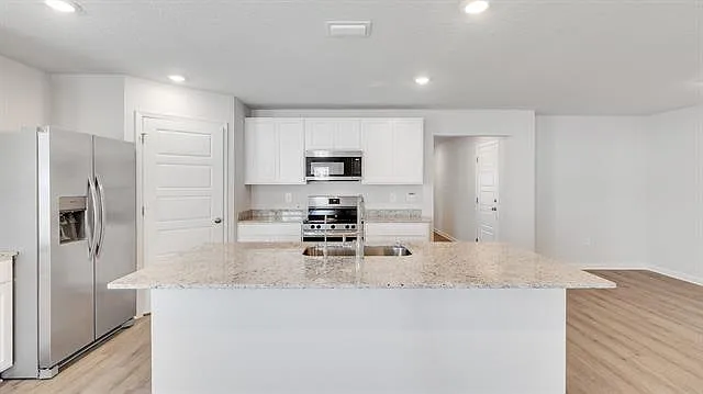 82 Haley Dr — Photo 6