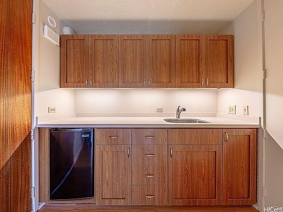 5th image of 1750 Kalakaua Ave APT 912