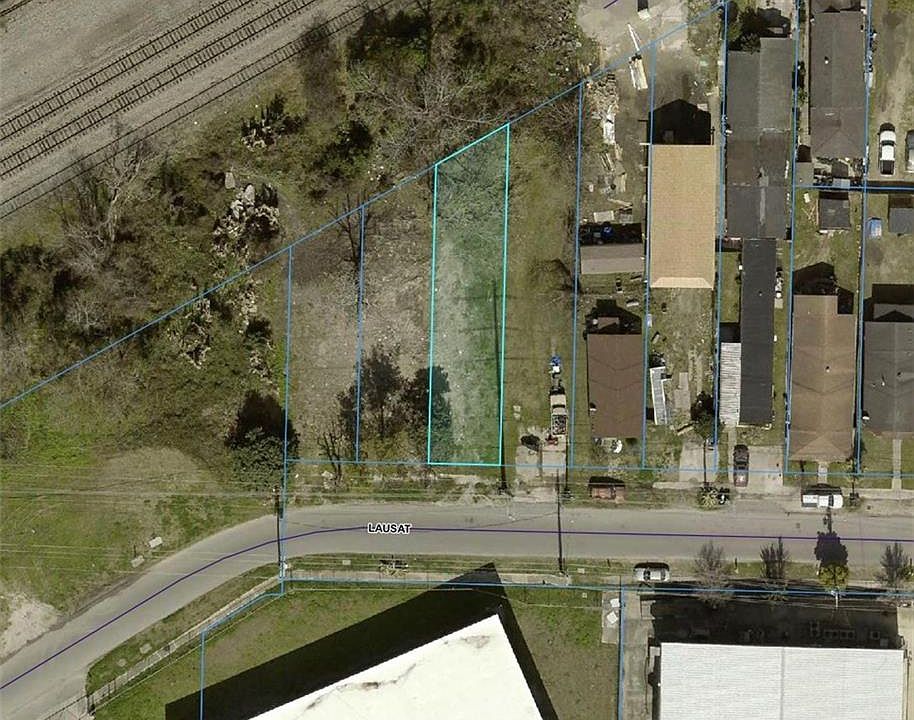 2nd image of Lausat St