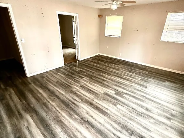 4804 Avenue G, Fort Worth, TX 76105