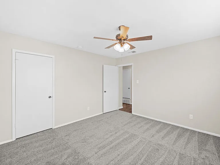 2001 San Jacinto Dr — Photo 28