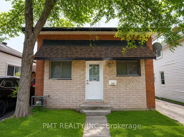 109 Nassau St, Oshawa, ON L1J 4A3