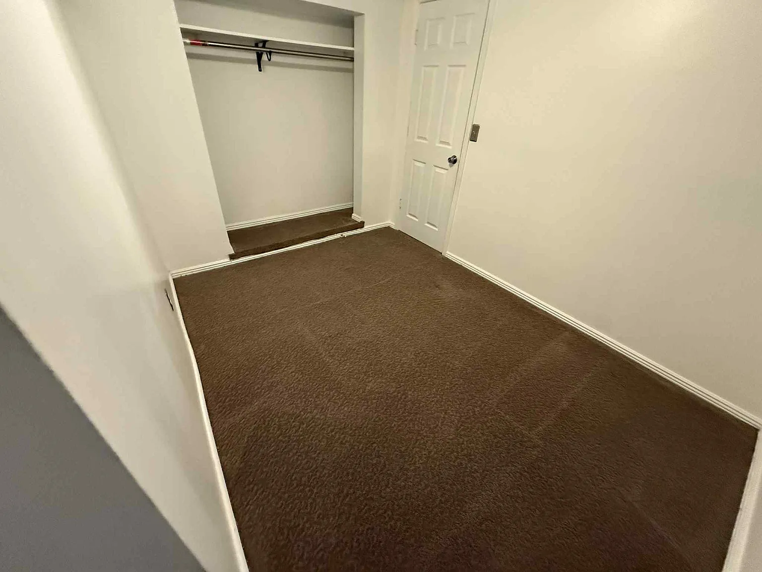 4 bed, 1800 sqft, $2,000 — Photo 2