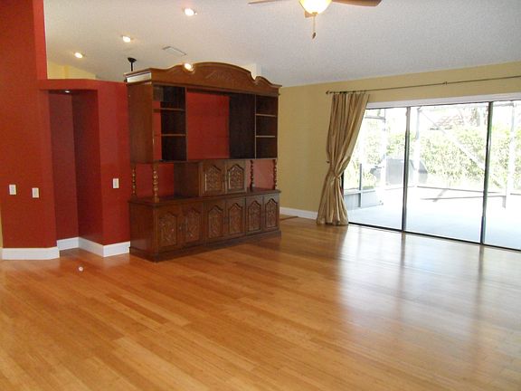 Living Room & Wall Unit