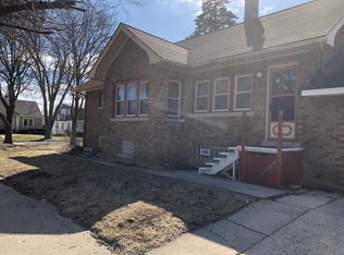 1902 27th St, Kenosha, WI 53140