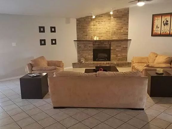 3rd image of 12314 Autumn Vista St