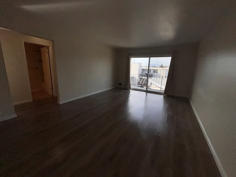585 MacArthur Blvd — Photo 9