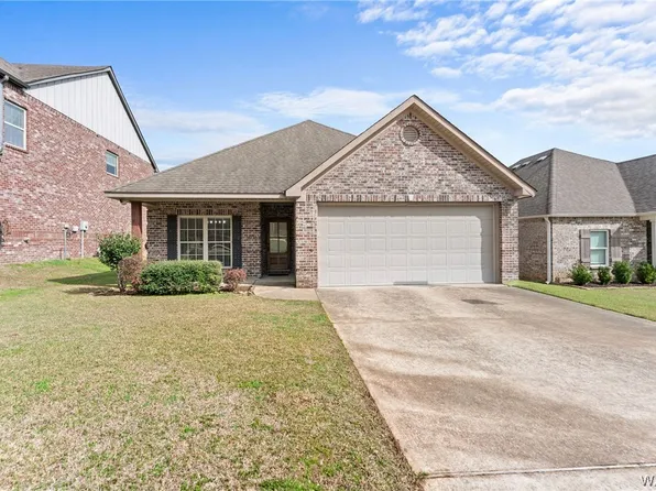 7713 The Terrace Pkwy, Northport, AL 35473