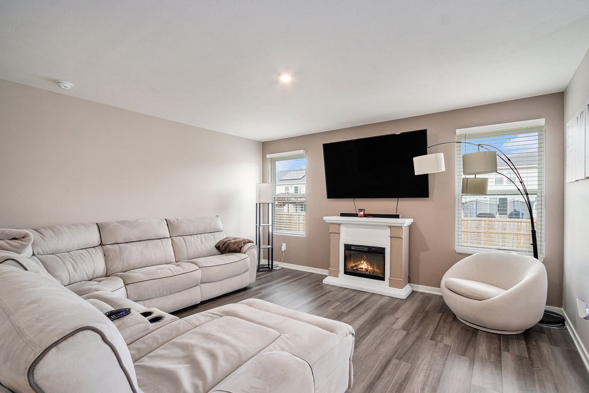 next background image