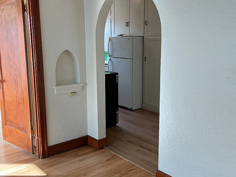 256 Burwell St #301 — Photo 8