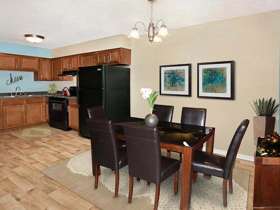 Colonial Ridge Apartments