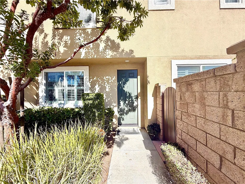3 bed, 2.5 bath, 1456 sqft, $3,000 — Photo 4