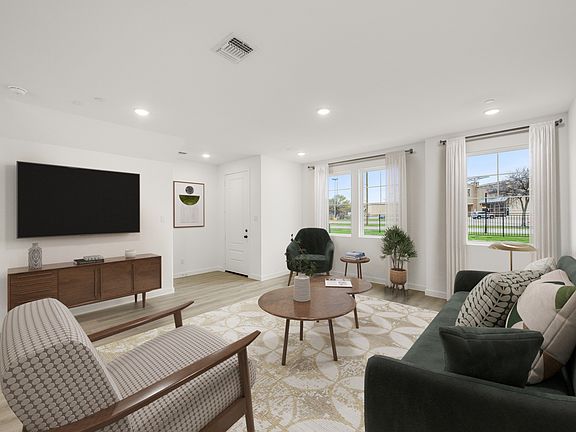 The Pointe at Capp Smith Lake - Tulane Interior Image 4