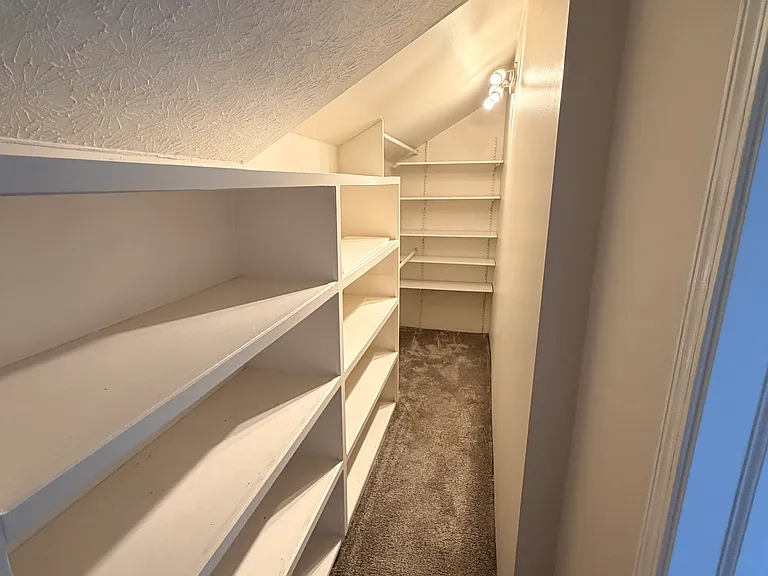 9327 Polaris Green Dr — Photo 37