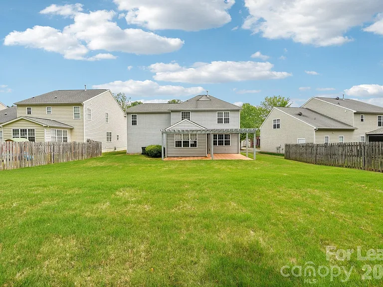 14417 Laurel Tree Ln — Photo 48