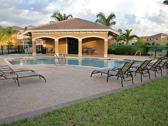 5th image of 10280 Olivewood Way Unit 61
