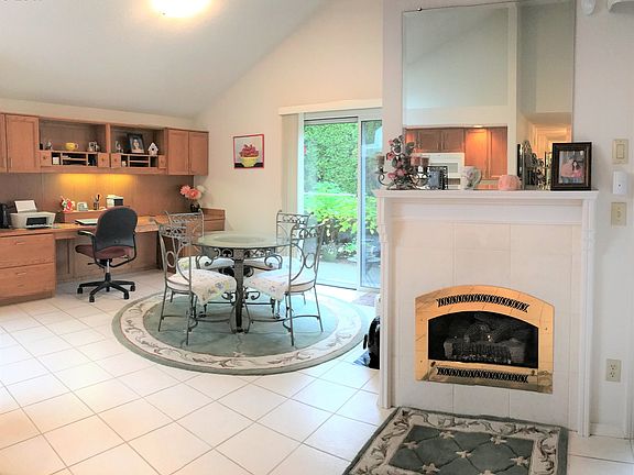 4th image of 3000 SE 154th Ave