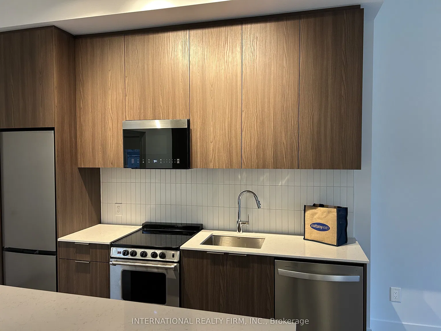 3 bed, $2,800 — Photo 3