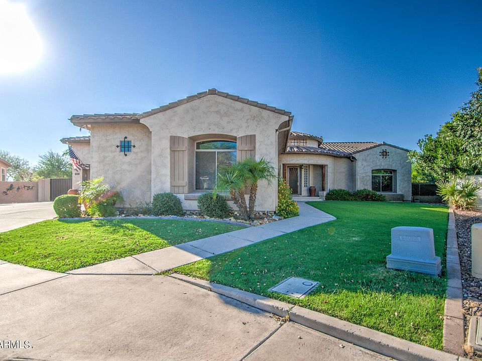 1st image of 3010 E CEDAR Drive