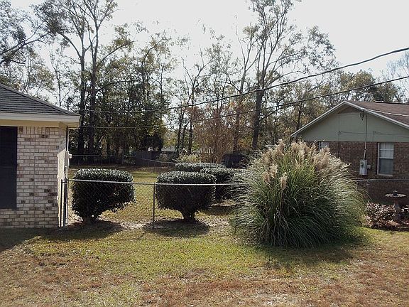 5th image of 857 El Camino Dr