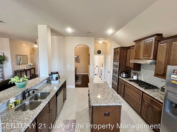 4th image of 1707 Asbury Dr