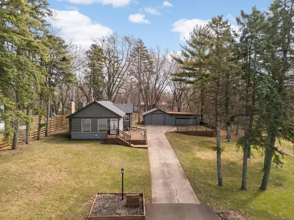 1714 Howard St N, Maplewood, MN 55109