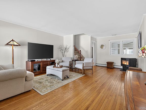 3rd image of 84 Ohio Avenue