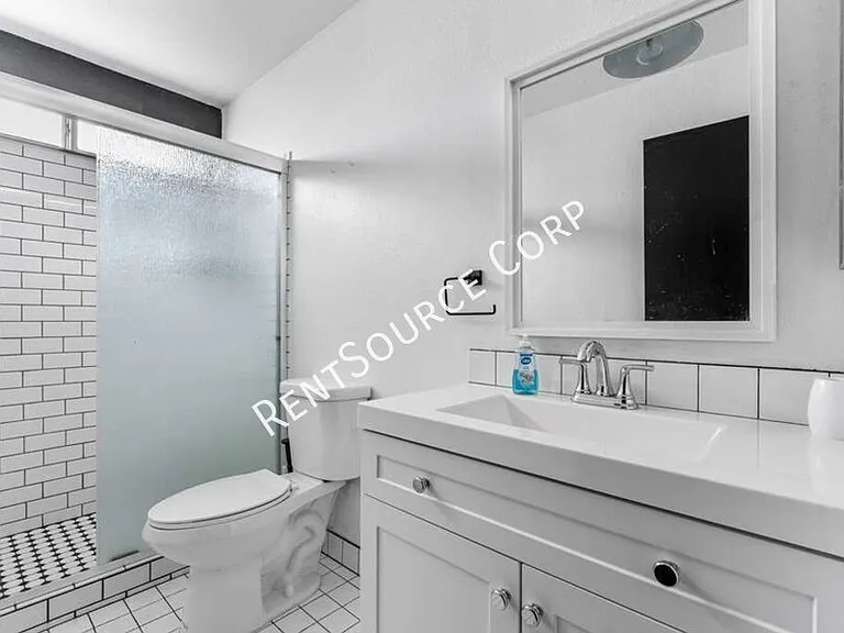 37925 Maureen St — Photo 18